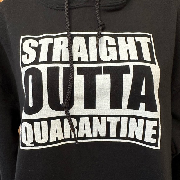 “Straight Outta Quarantine” heavy blend hoodie. Medium. - Picture 2 of 4